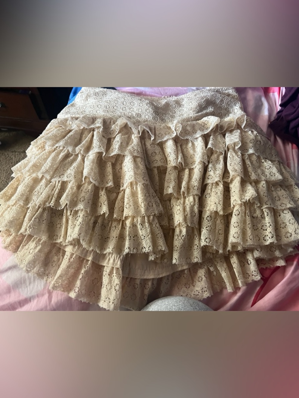American Eagle Outfitters Cream Lace Mini Skirt